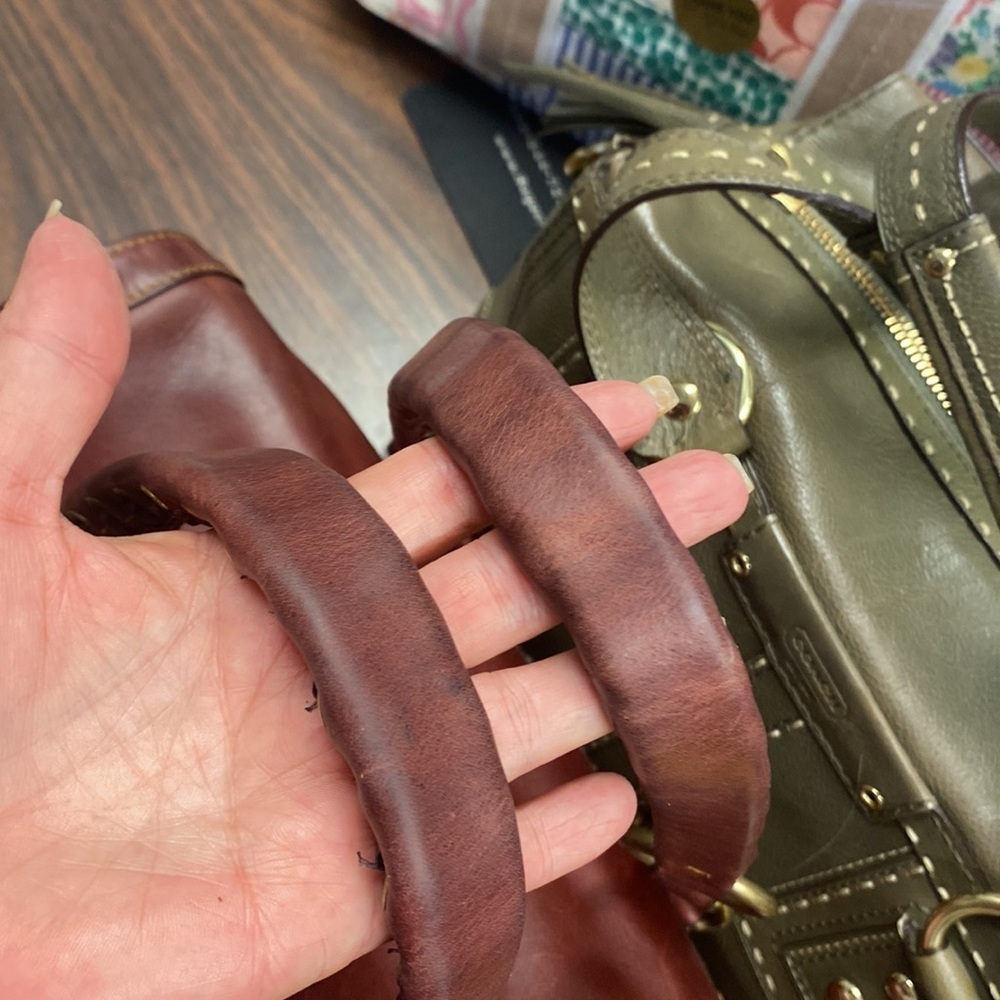 COACH LEATHER SOHO Brass Studded Satchel - Picture 8 of 13